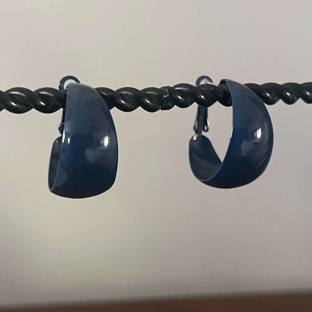 Vintage navy Blue enamel Hoop Earrings